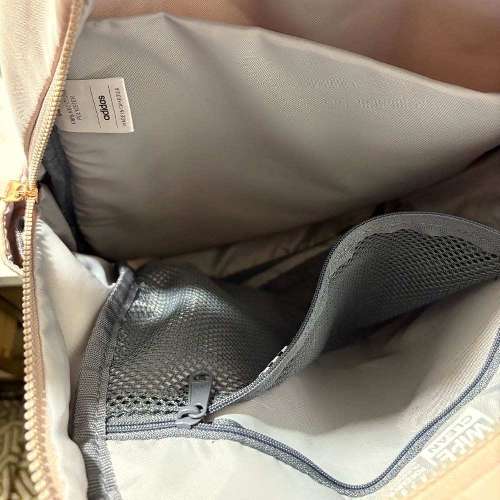 Adidas VFS pale pink Backpack - Picture 5 of 5